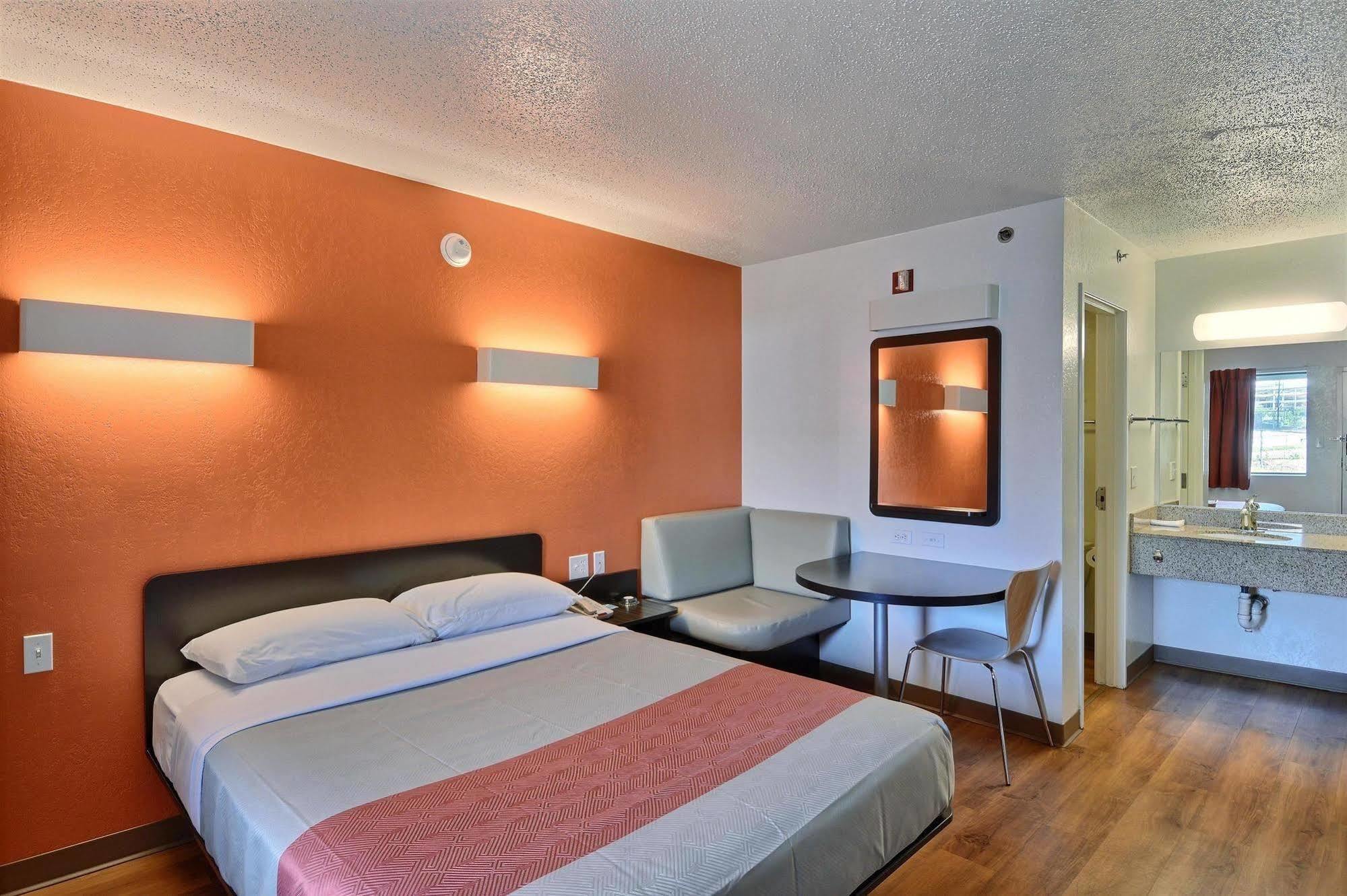 Motel 6-Tewksbury, Ma - Boston Bagian luar foto