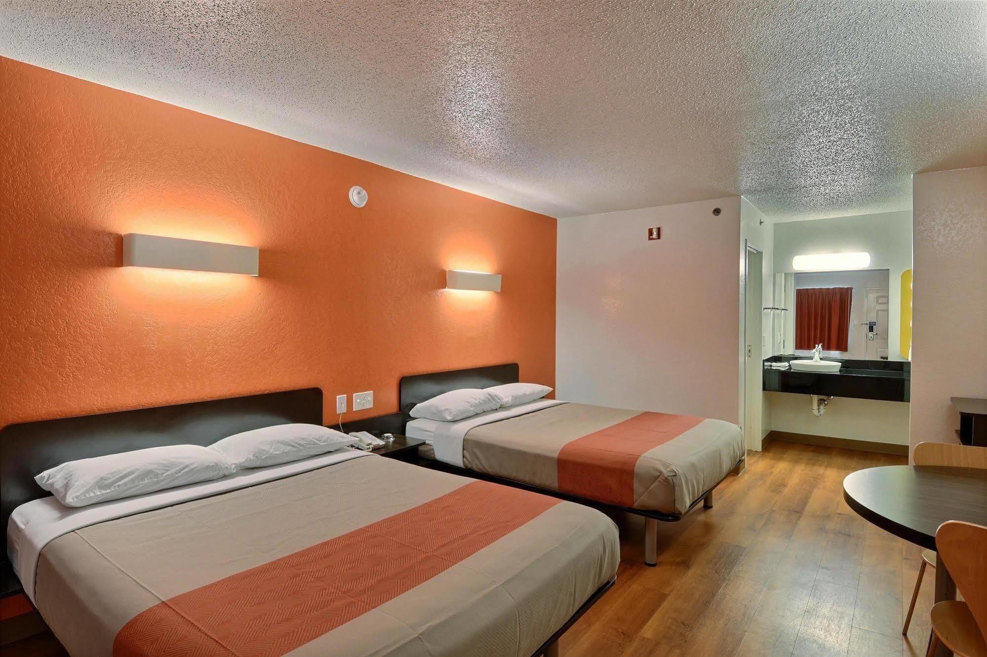Motel 6-Tewksbury, Ma - Boston Bagian luar foto